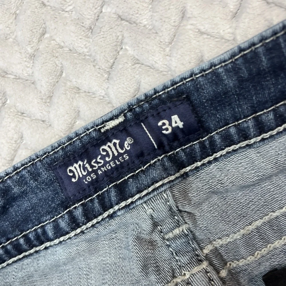 Miss Me Jeans Womens 34 Curvy Boot Rhinestone Embellished Flap Pocket W34 L 31